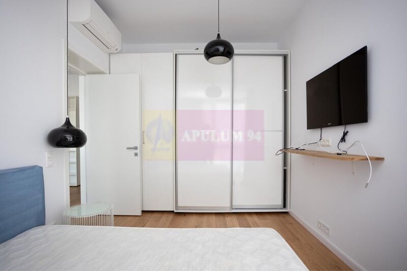 Vanzare apartament 3 camere Decebal adiacent